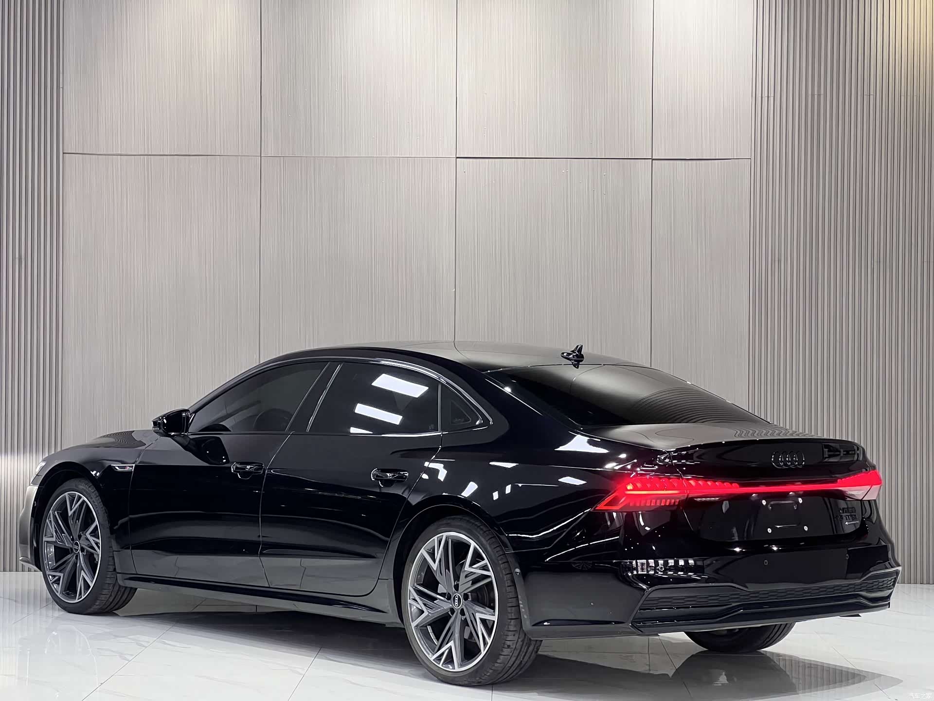 Audi A7L, 2023 11