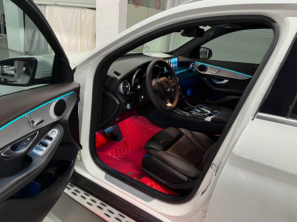 Mercedes-Benz GLC Mercedes-Benz GLC