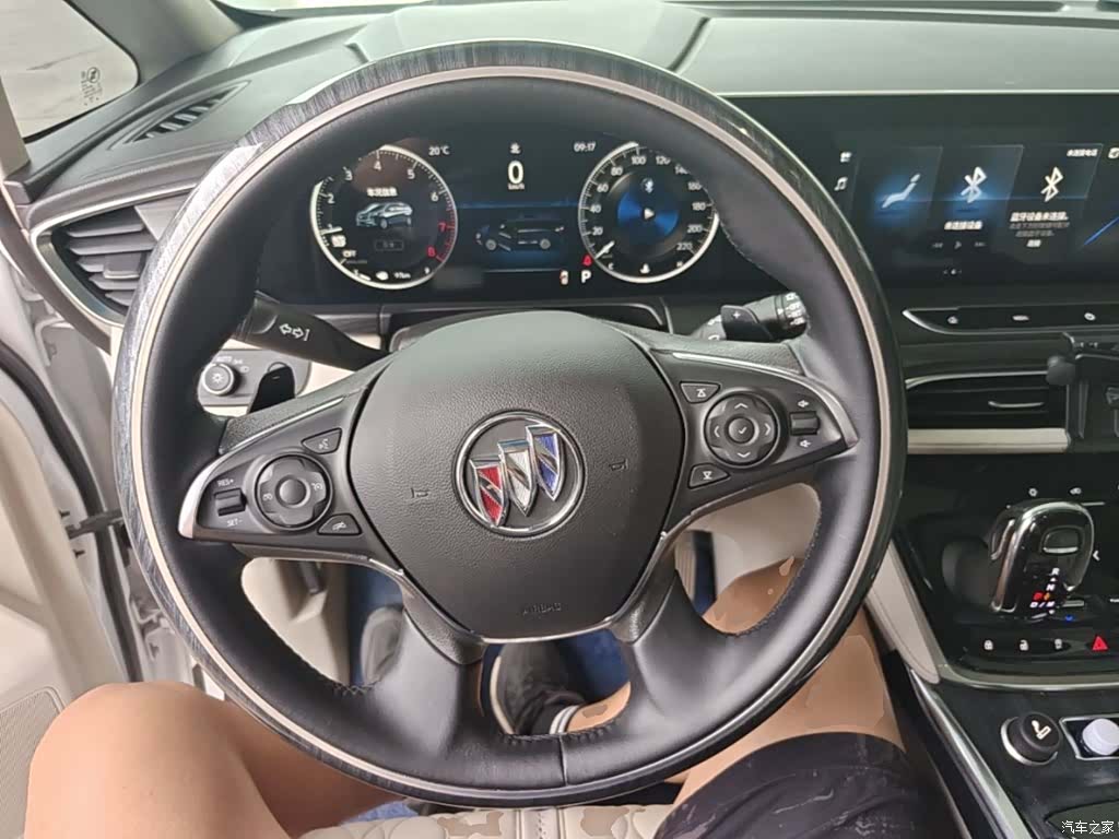 Buick GL8, 2022 11