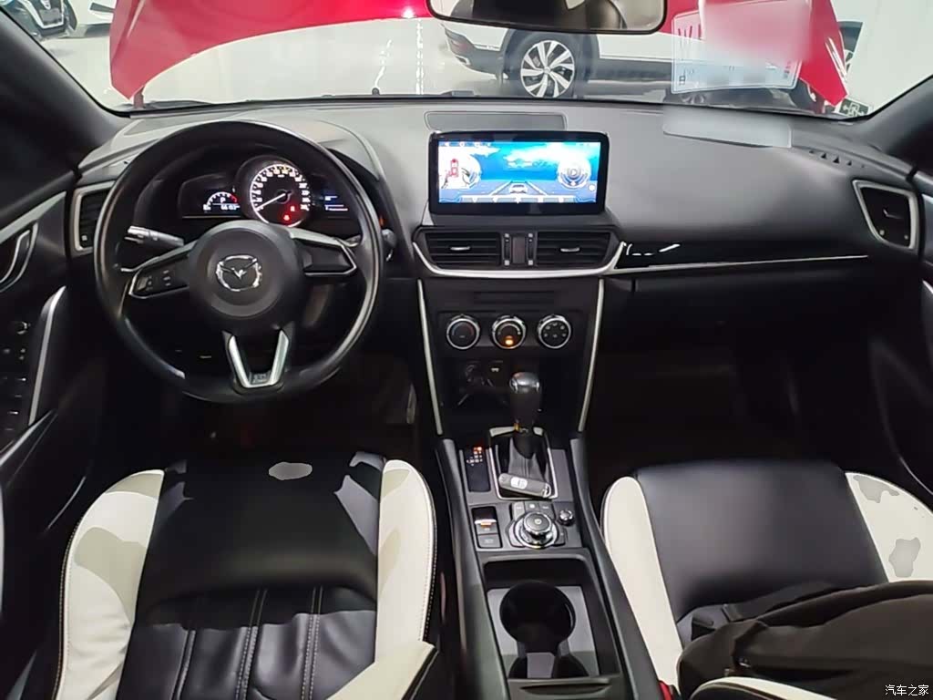 Mazda CX-4, 2019 10