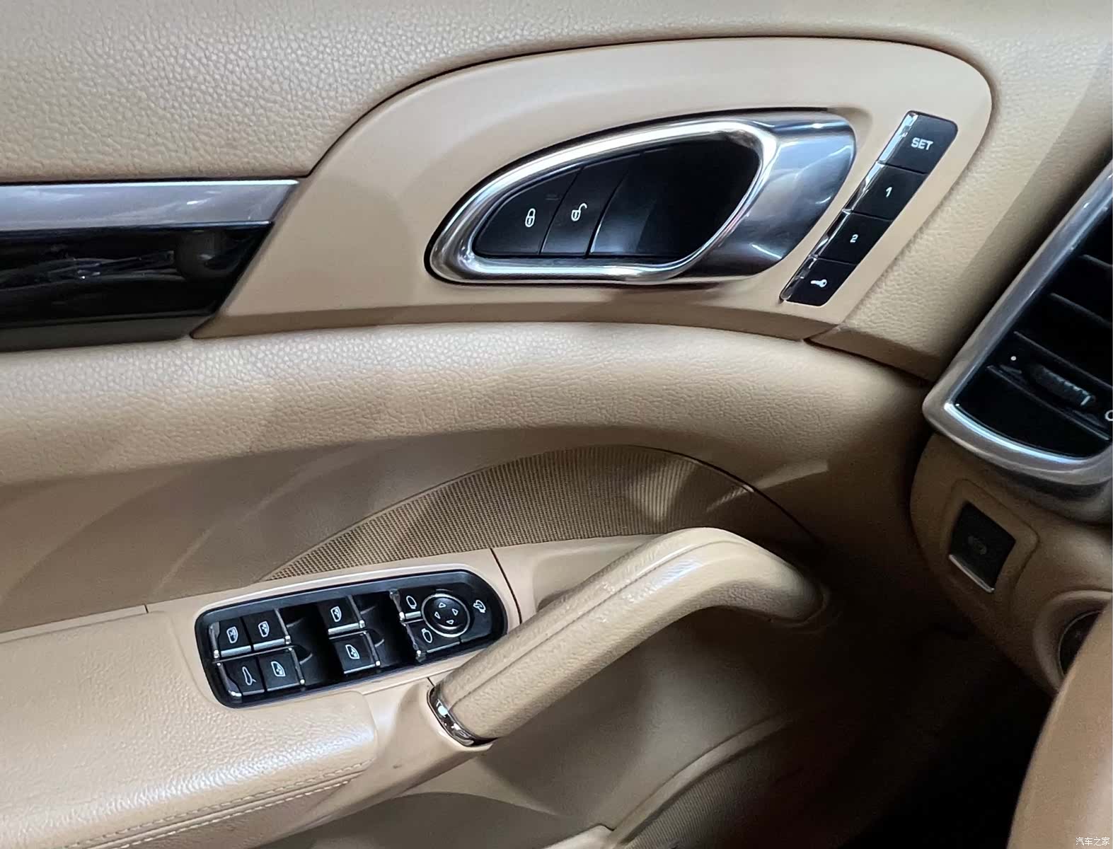 Porsche Cayenne, 2015 14