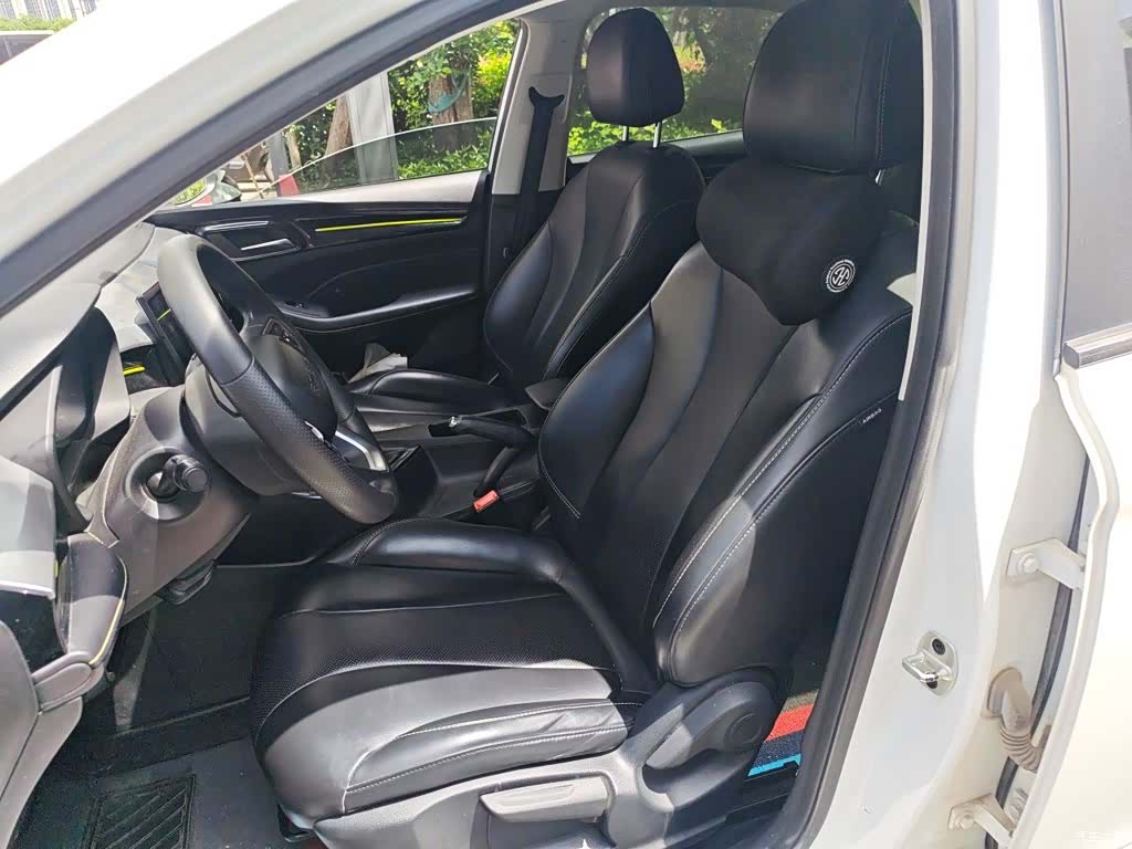 Roewe i5, 2021 8