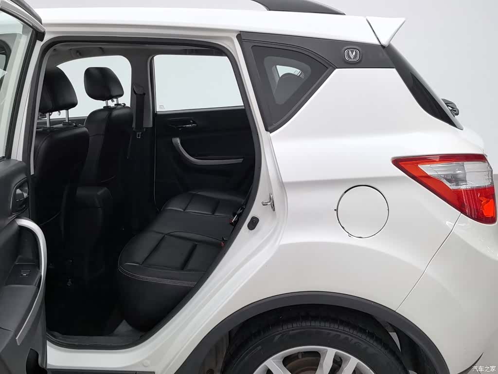 Changan CS35, 2014 15