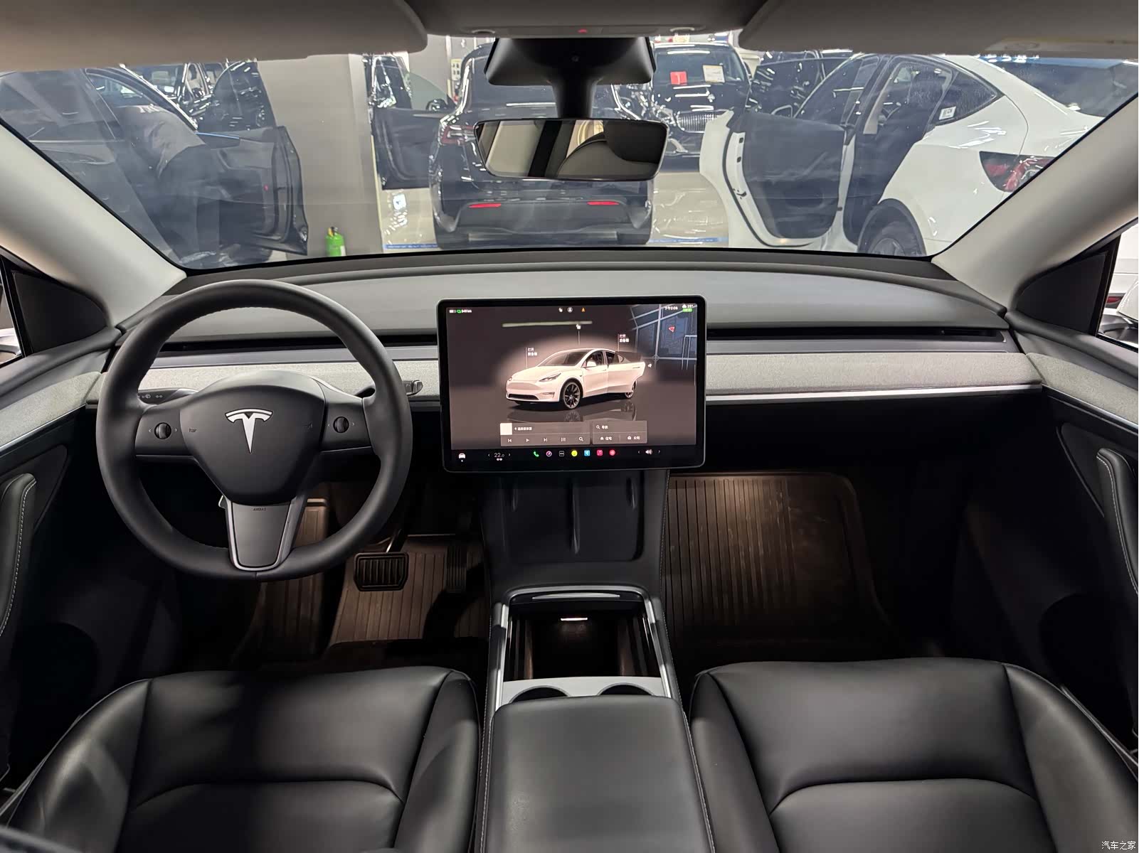 Tesla Model Y, 2023 все фото