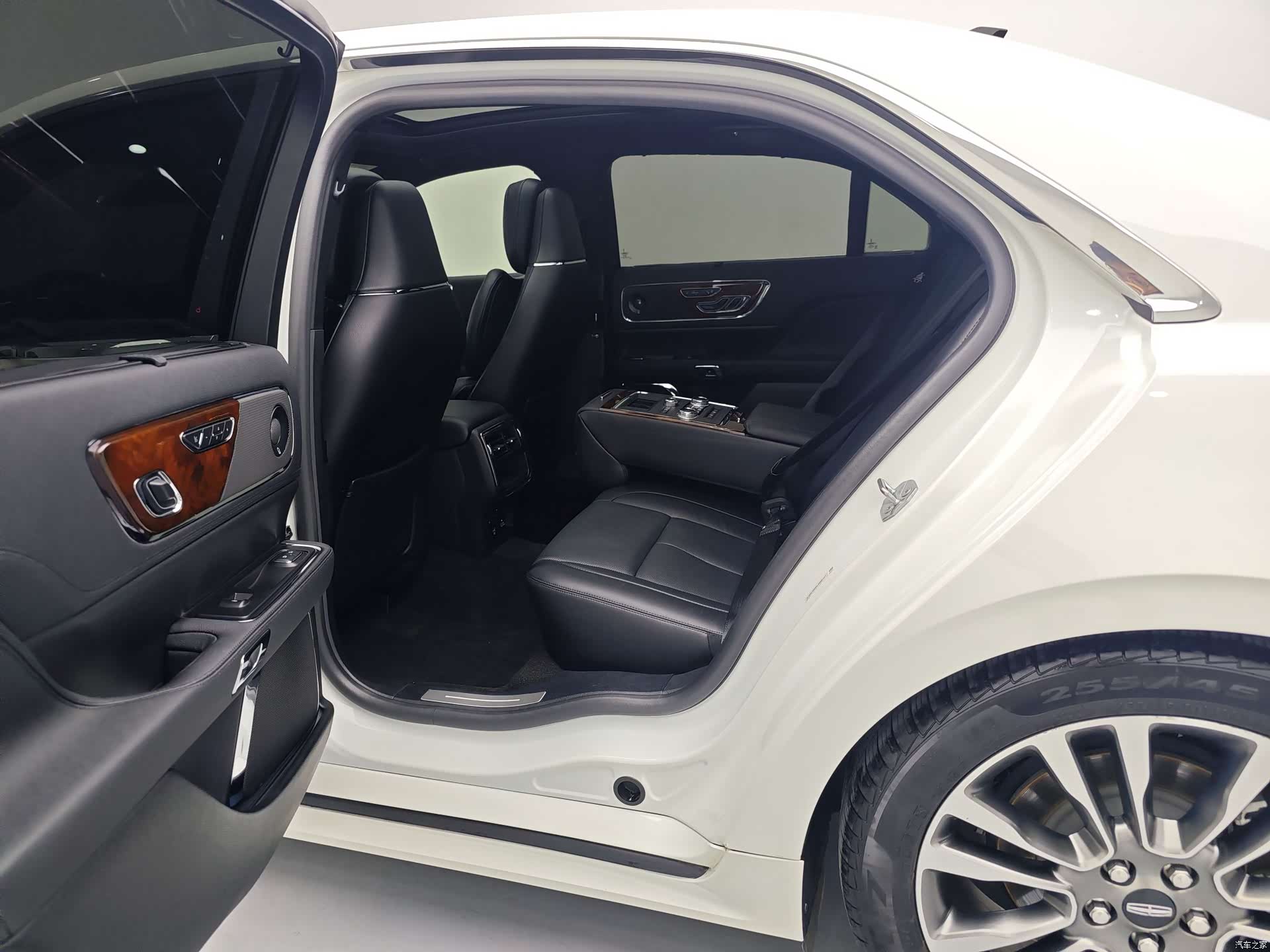 Lincoln VI, 2021 9