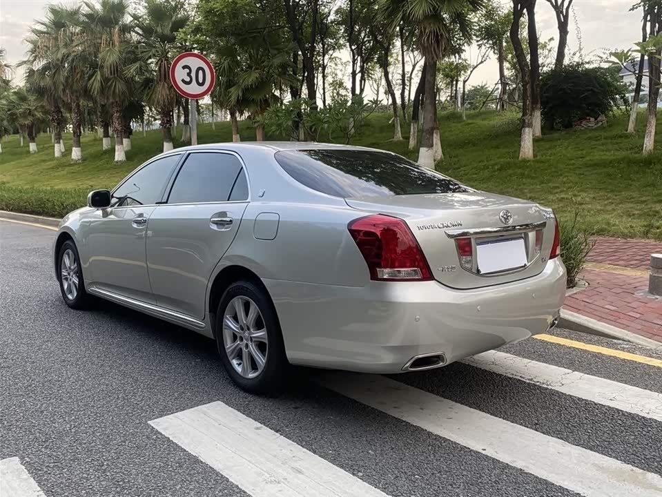 Toyota crown Toyota crown