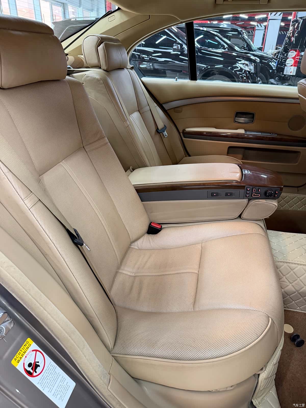 BMW 7 Series, 2005 26