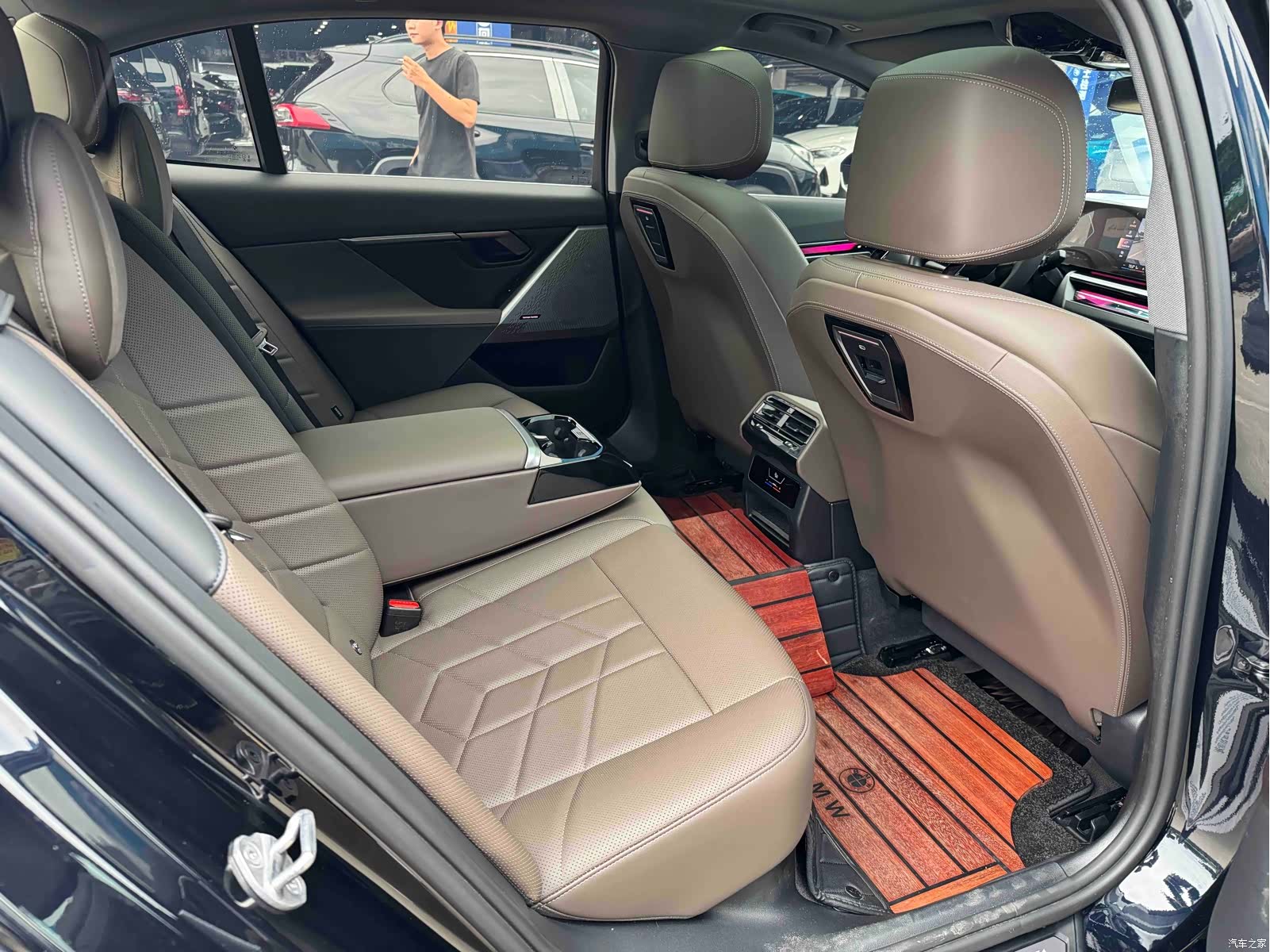 BMW 5 Series, 2024 11