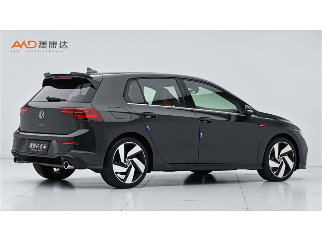Volkswagen Golf, 2022 3