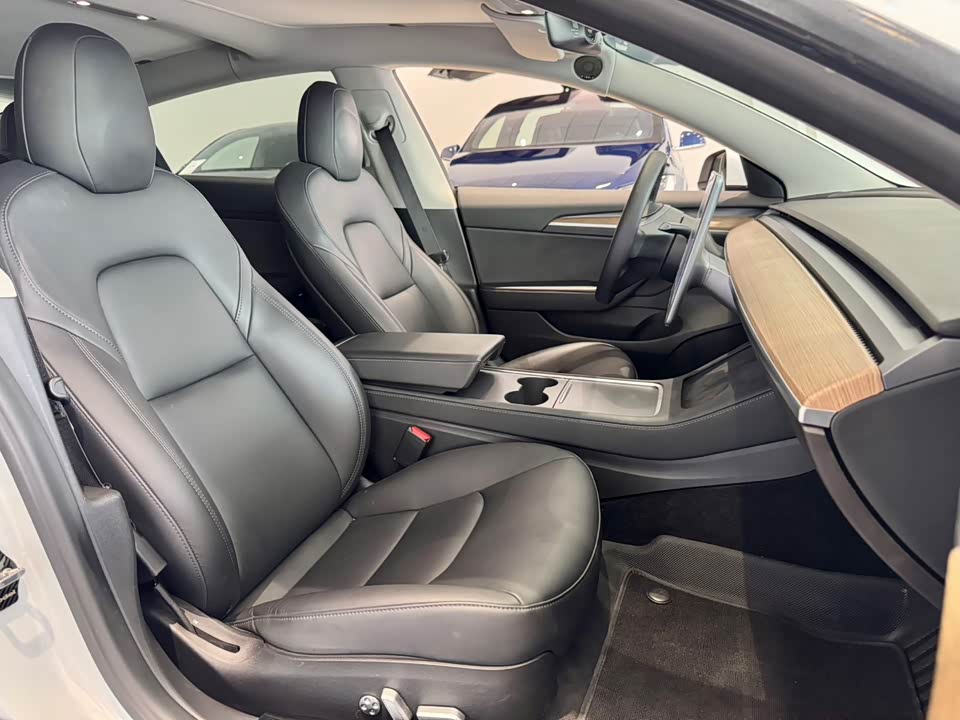 Tesla Model 3 Tesla Model 3