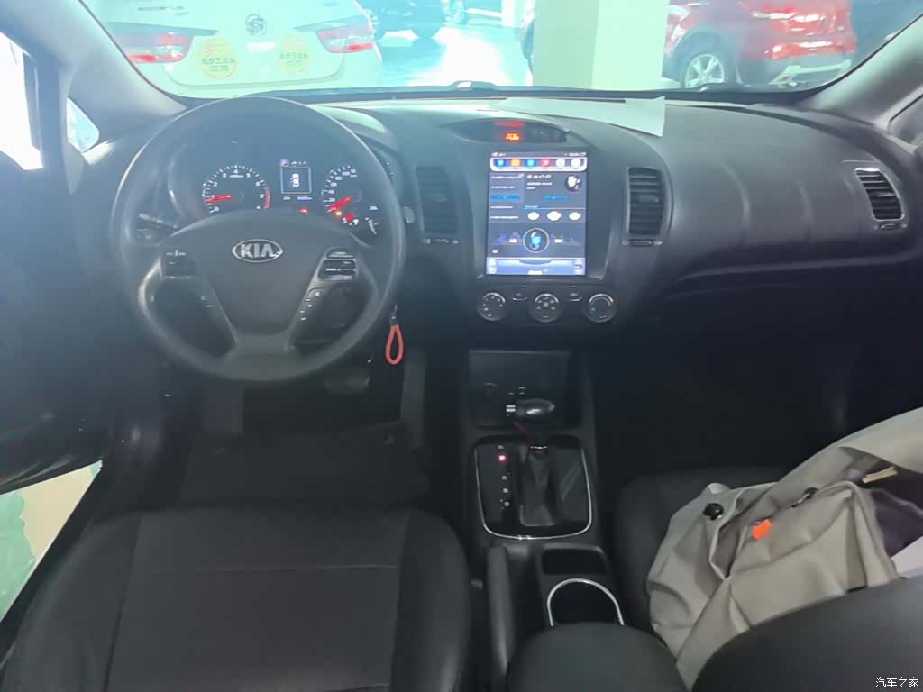 Kia K3, 2016 6