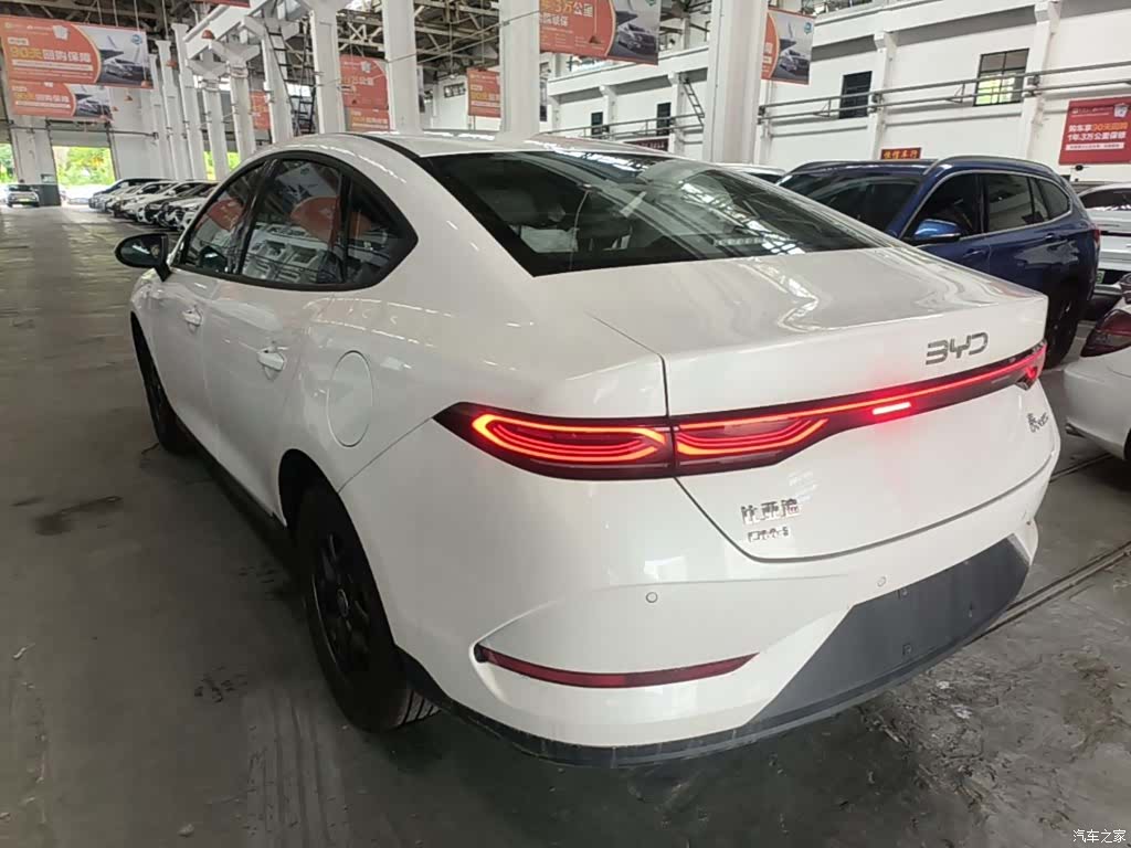 BYD Qin, 2026 все фото
