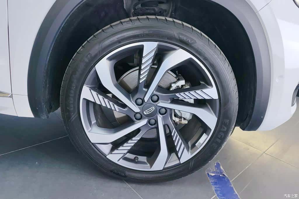 Geely Xingyue L, 2023 6