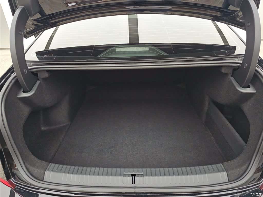 Volkswagen Passat, 2022 7