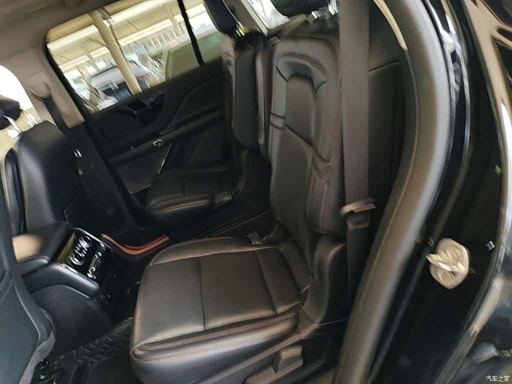 Lincoln Aviator, 2021 17
