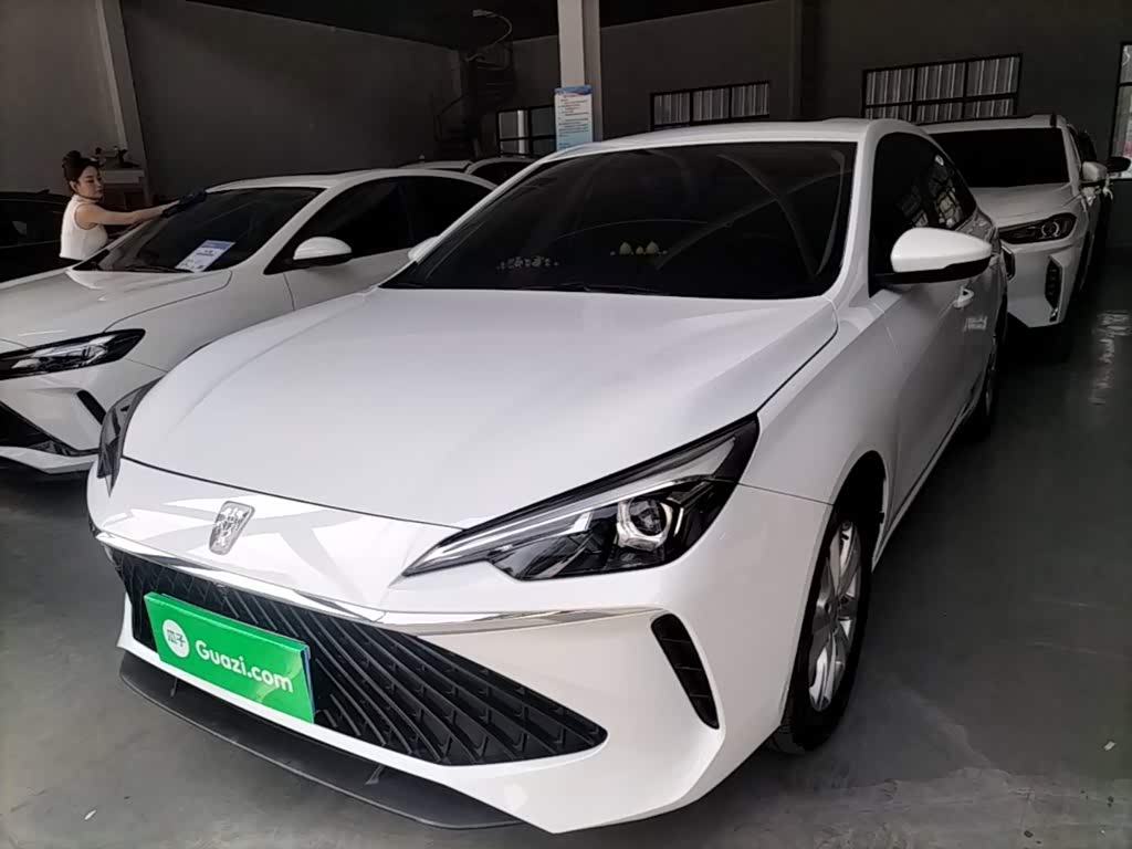 Roewe i5