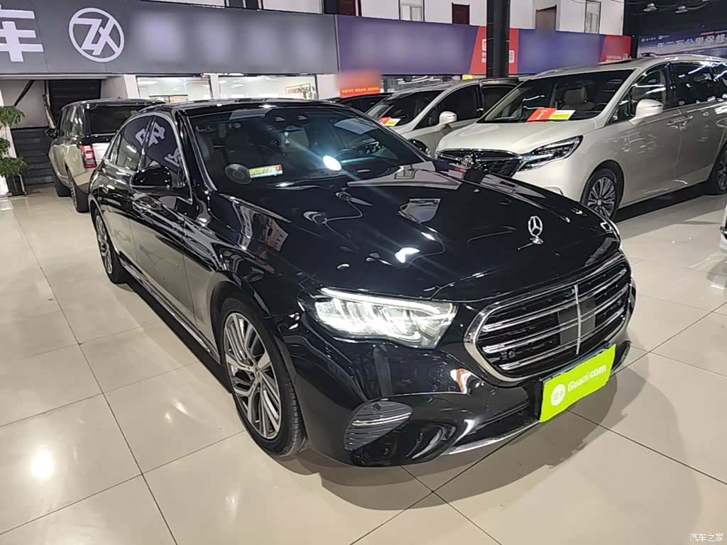 Mercedes-Benz E-Class, 2024 4