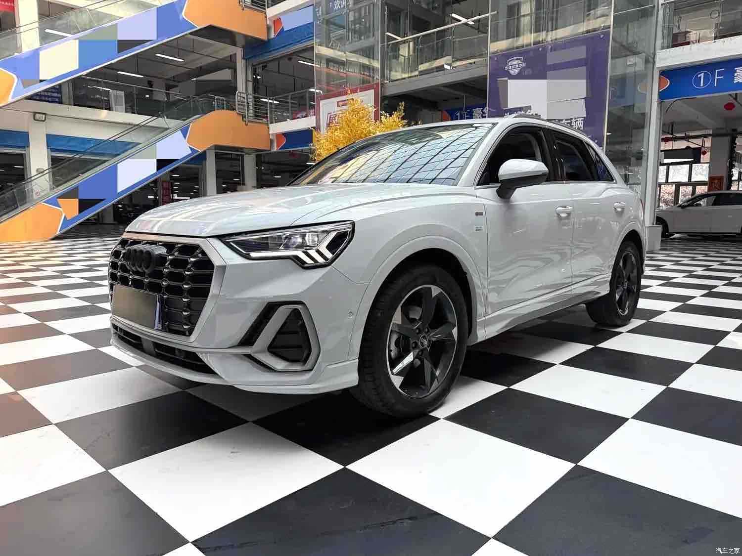 Audi Q3, 2022 1