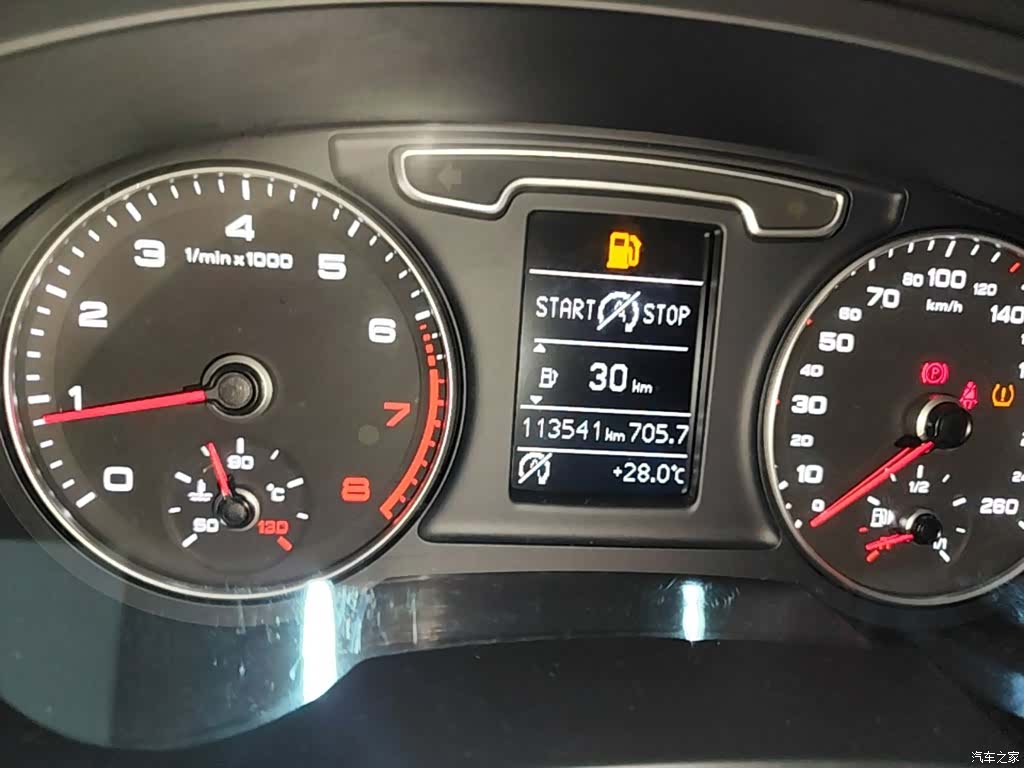 Audi Q3, 2014 12