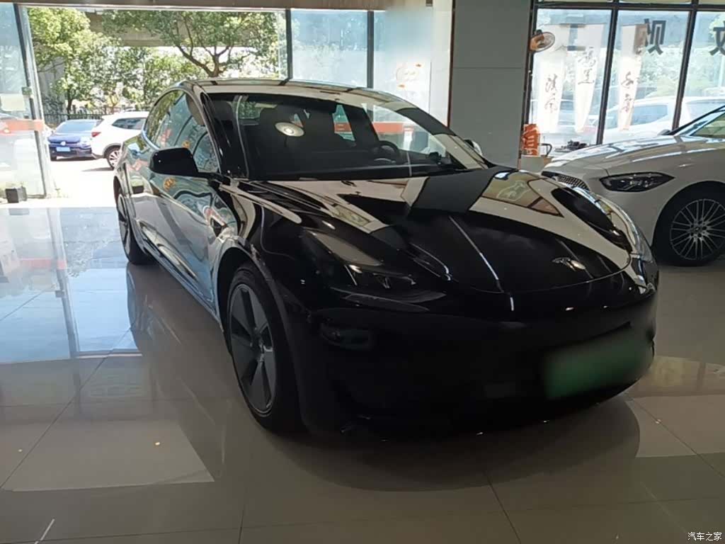 Tesla Model 3, 2022 4