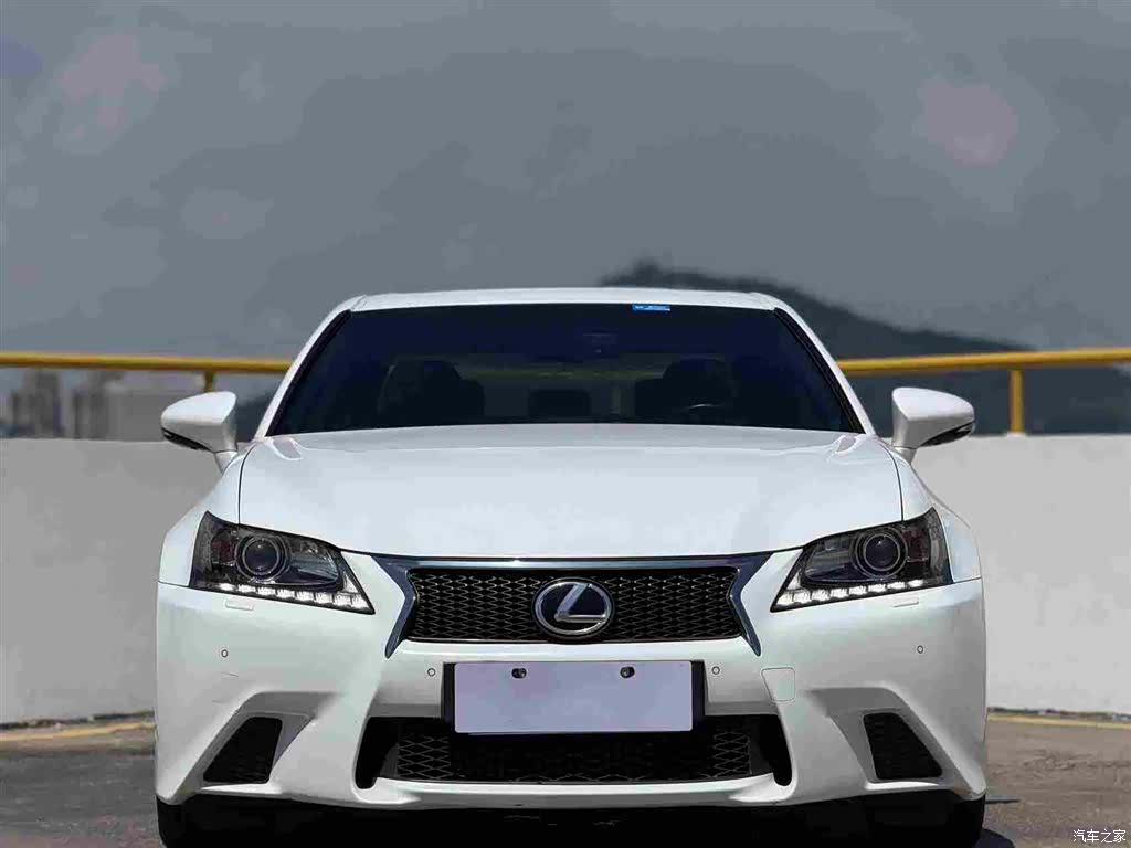Lexus GS, 2015 3