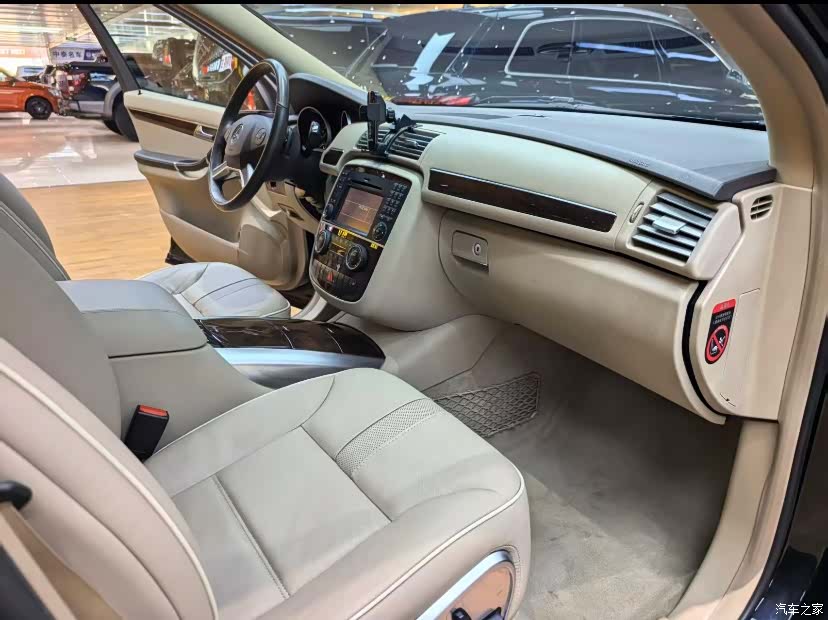 Mercedes-Benz R-Class, 2013 6