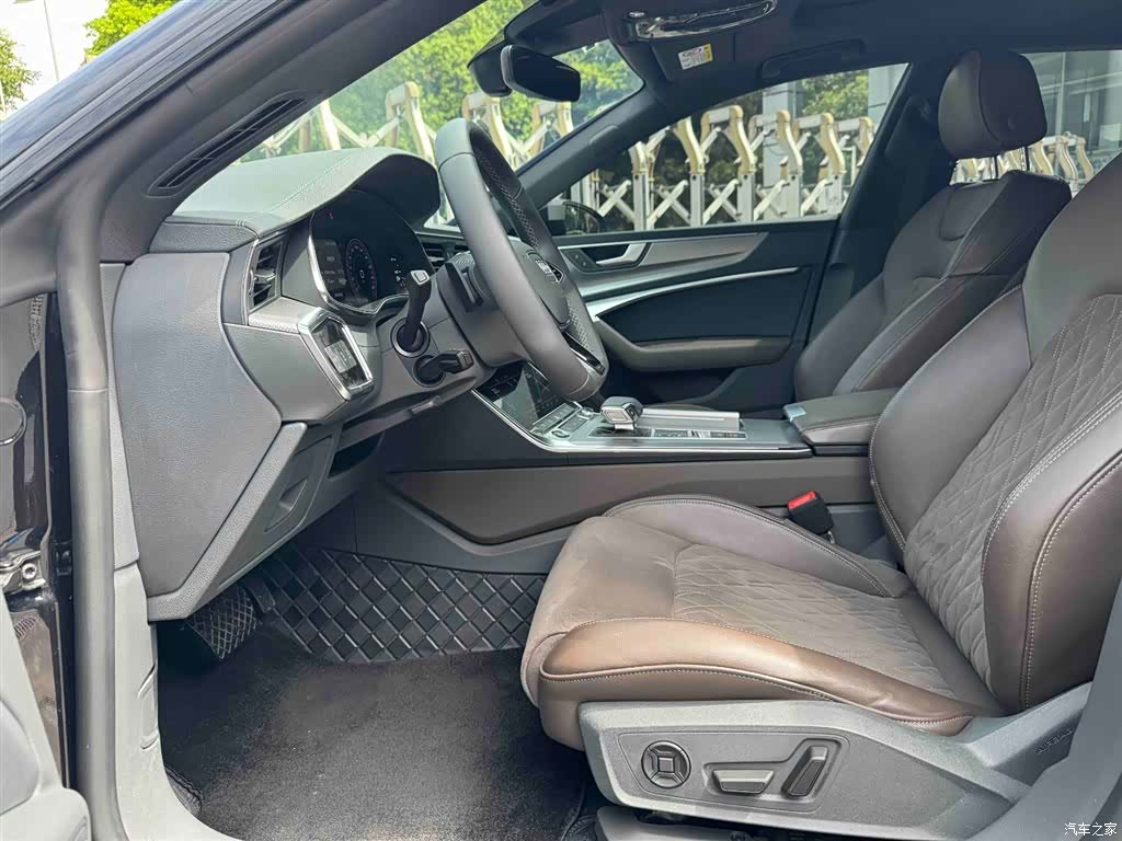Audi A7L, 2023 6