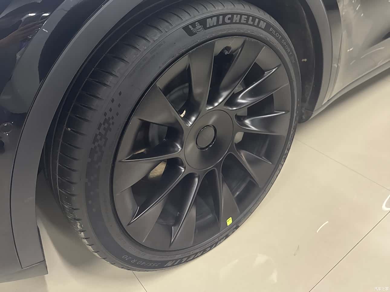 Tesla Model Y, 2023 11