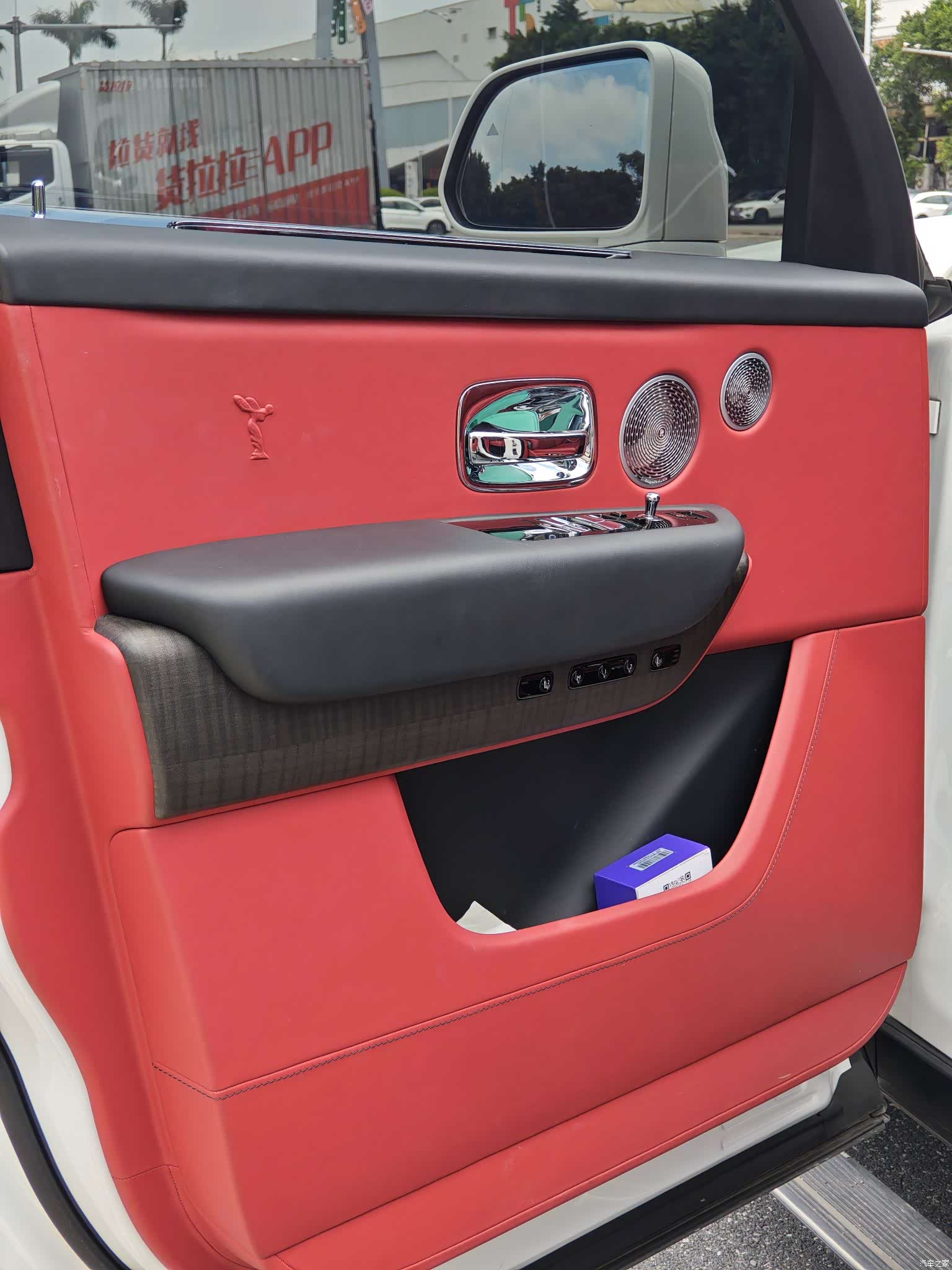 Rolls-Royce Cullinan, 2022 8