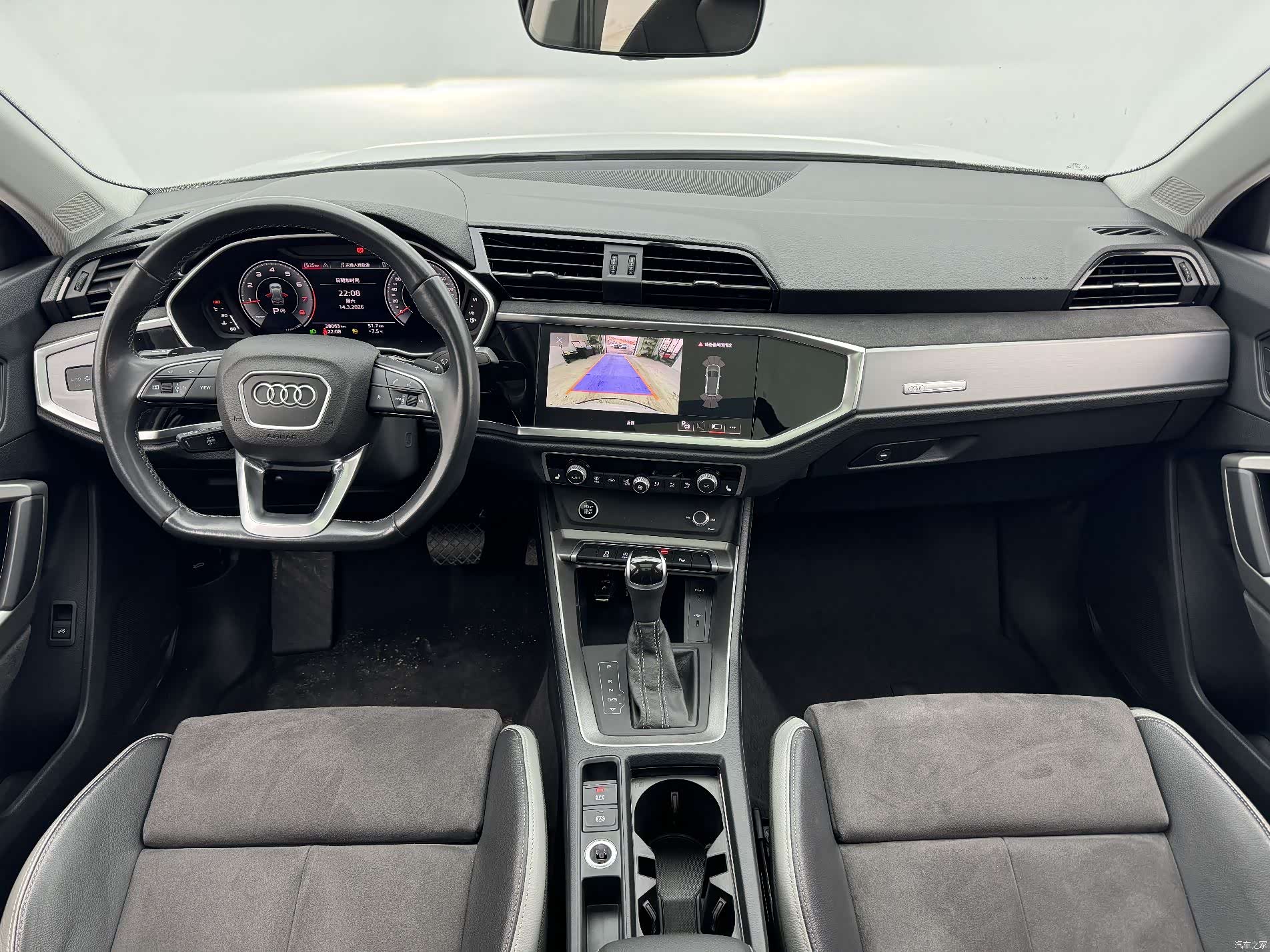 Audi Q3, 2023 12