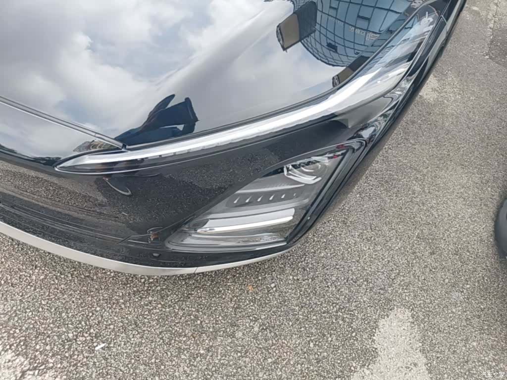 Wuling Starlight, 2025 24