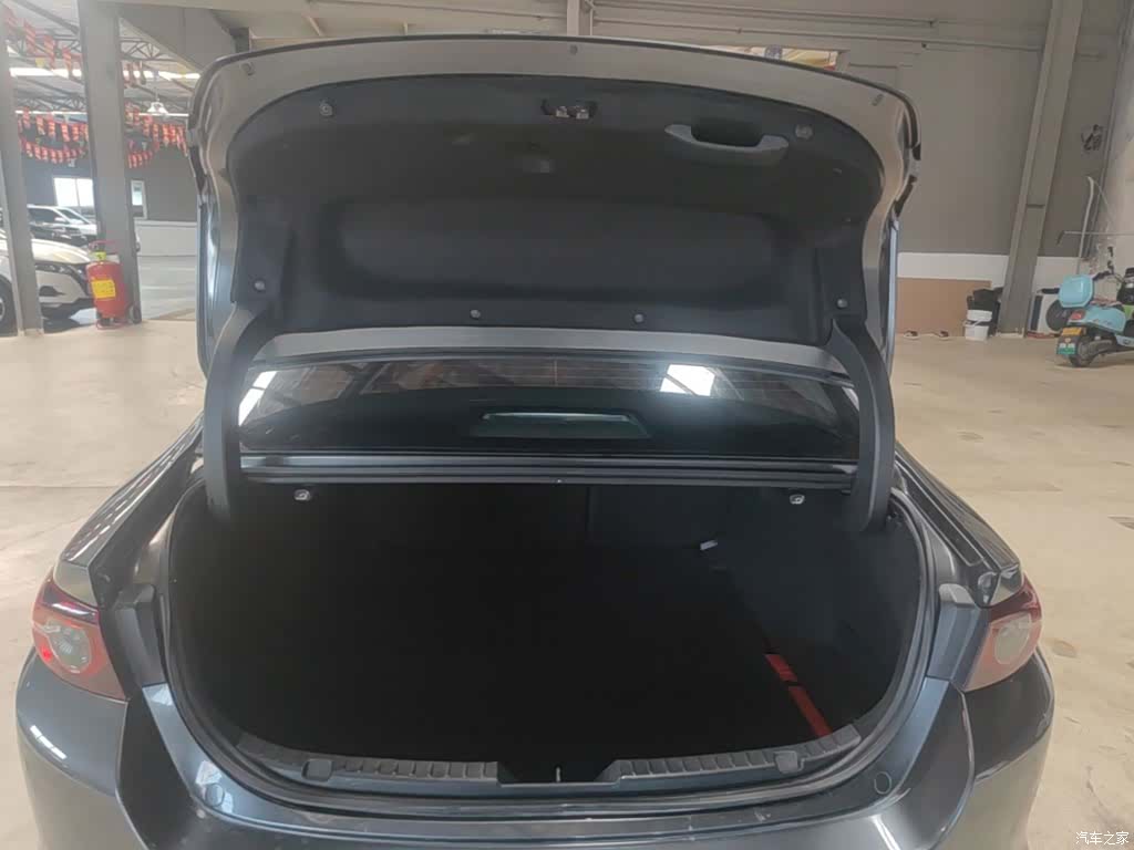 Mazda Mazda3, 2021 19