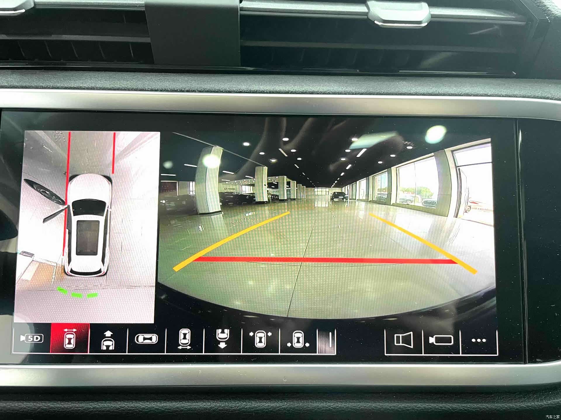 Audi Q3, 2022 11