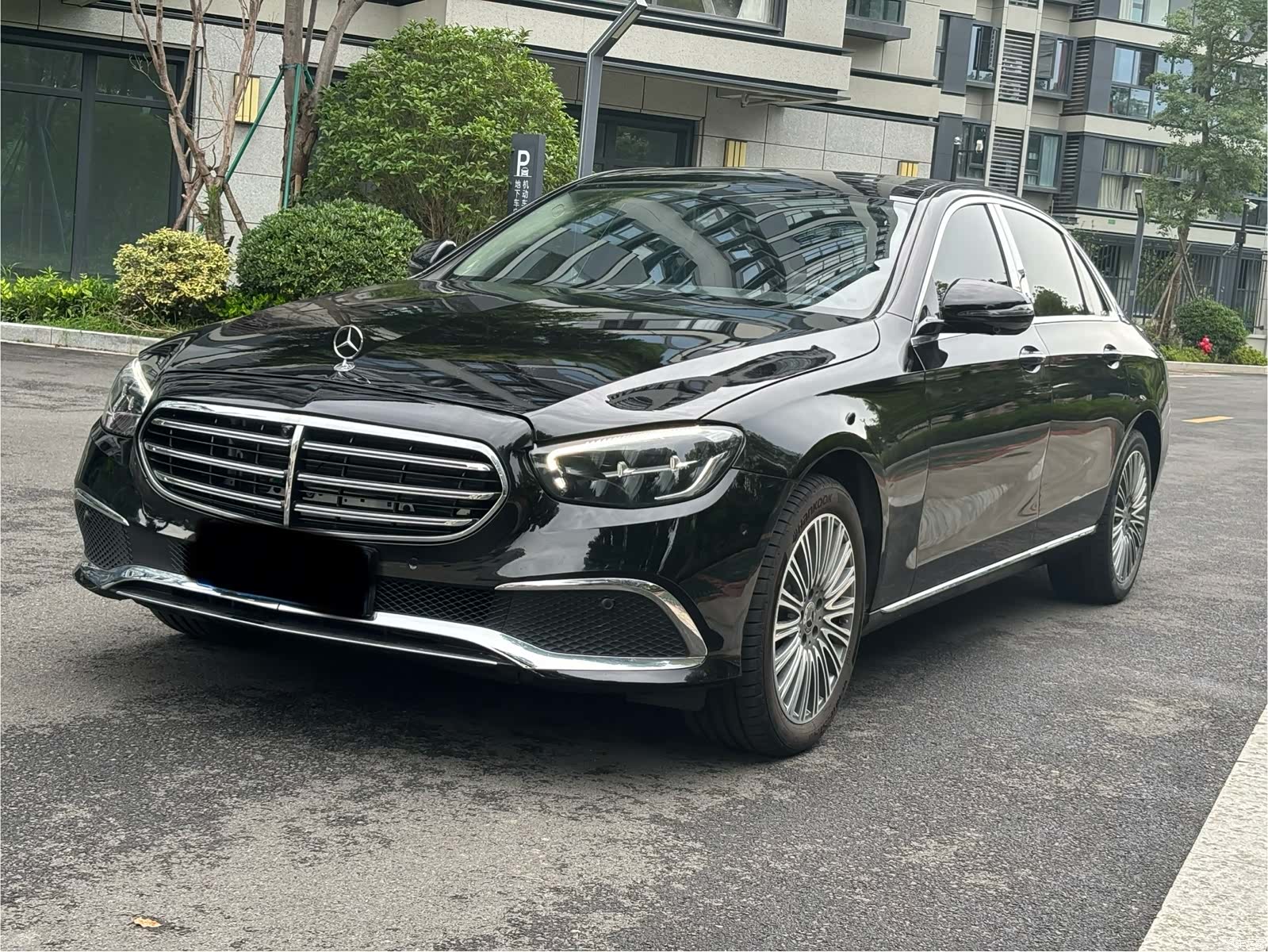 Mercedes-Benz E-Class, 2022 1