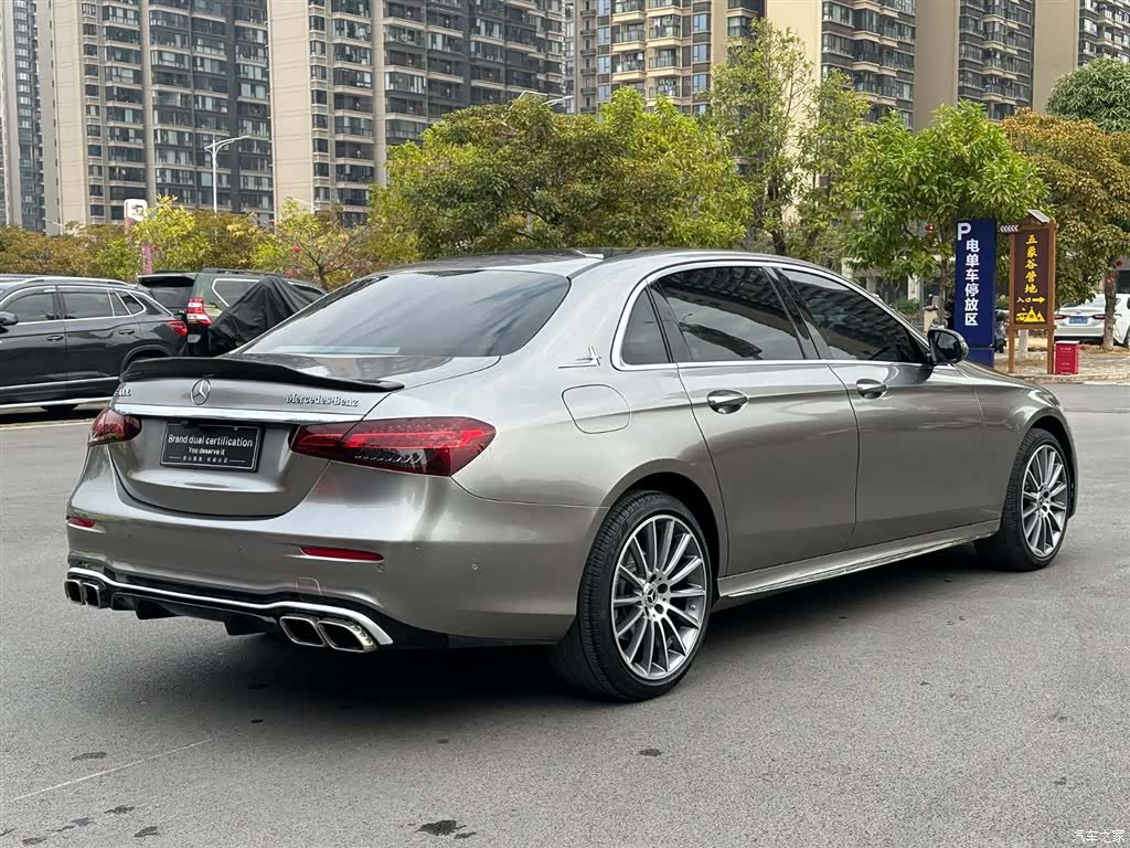 Mercedes-Benz E-Class, 2021 3