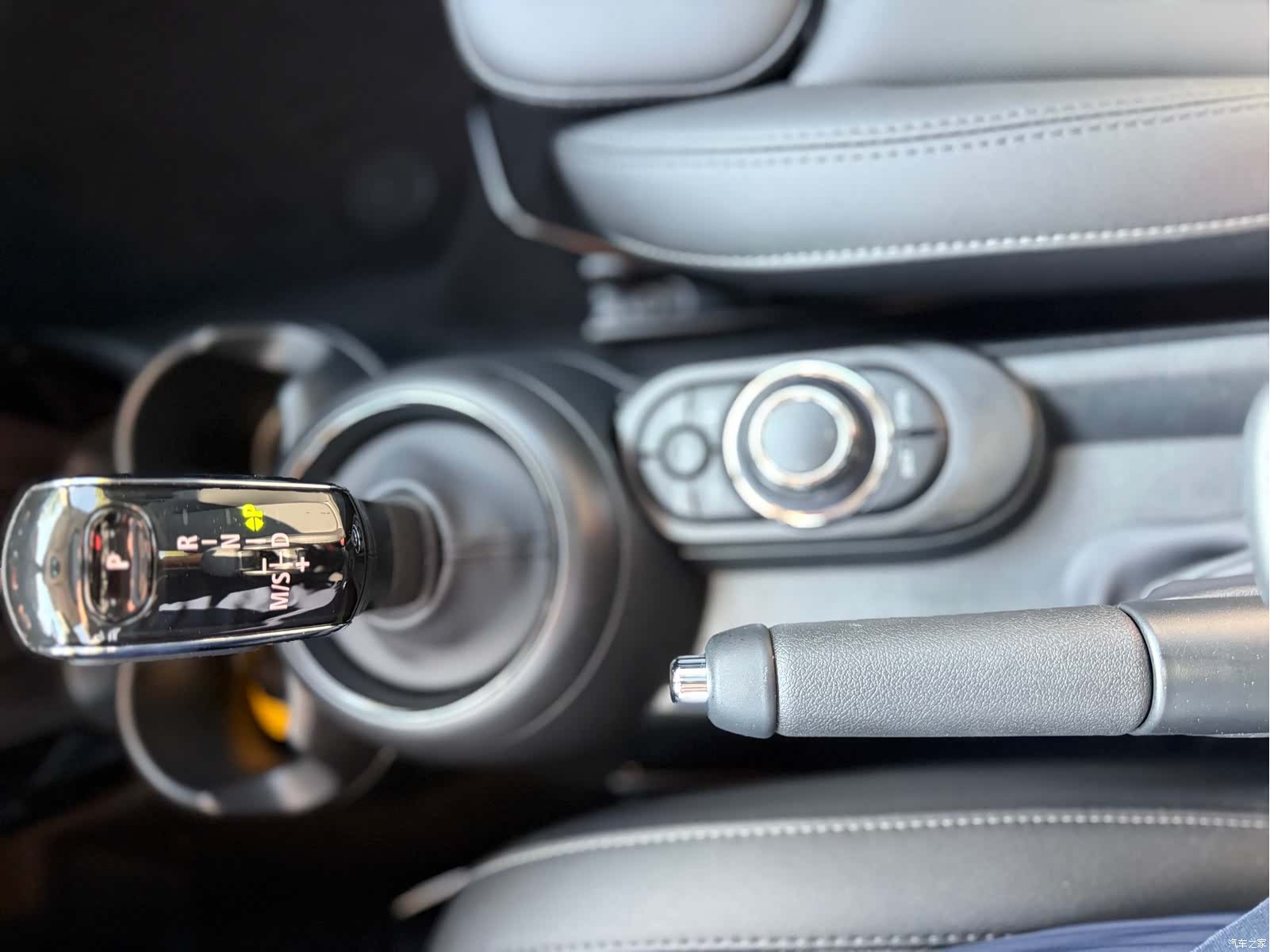 Mini Cooper, 2024 16