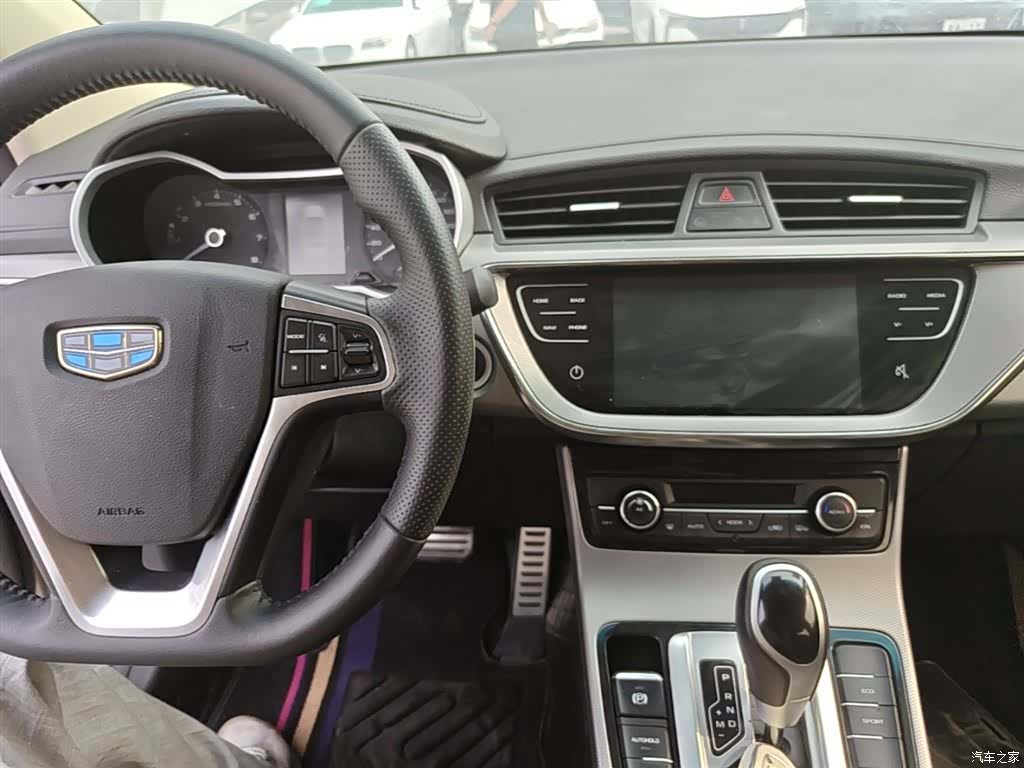 Geely Emgrand, 2018 10
