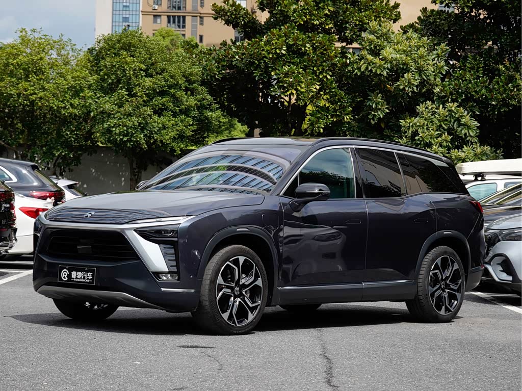 NIO ES8 2020 580KM мест