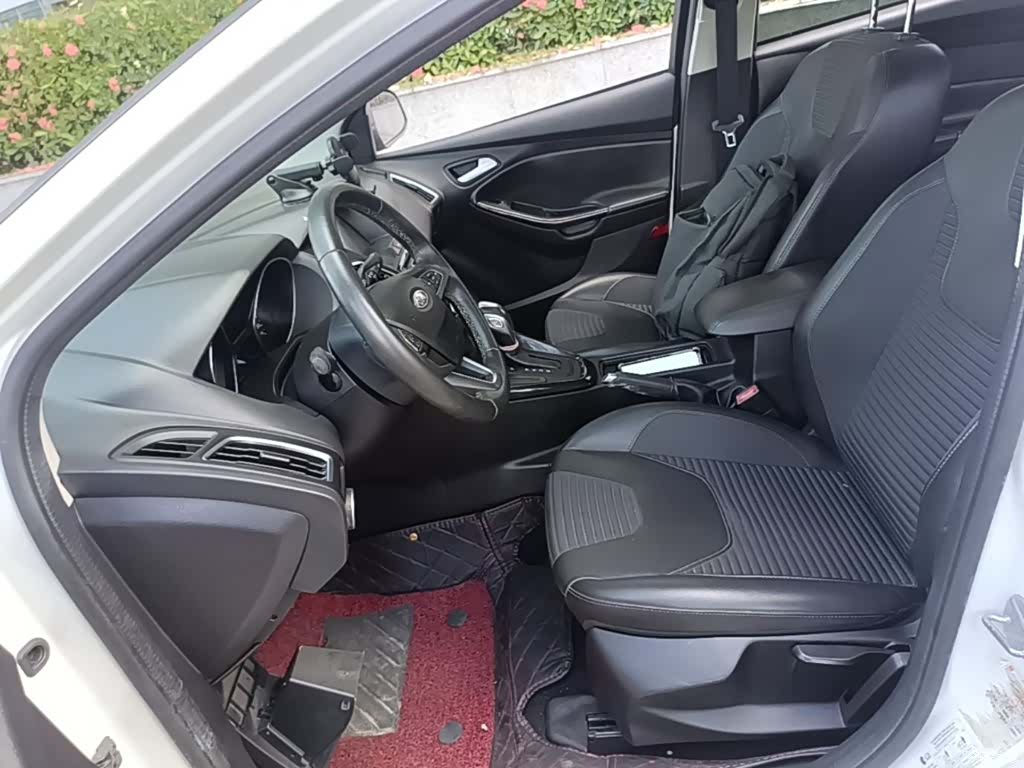 Ford Focus, 2018 15