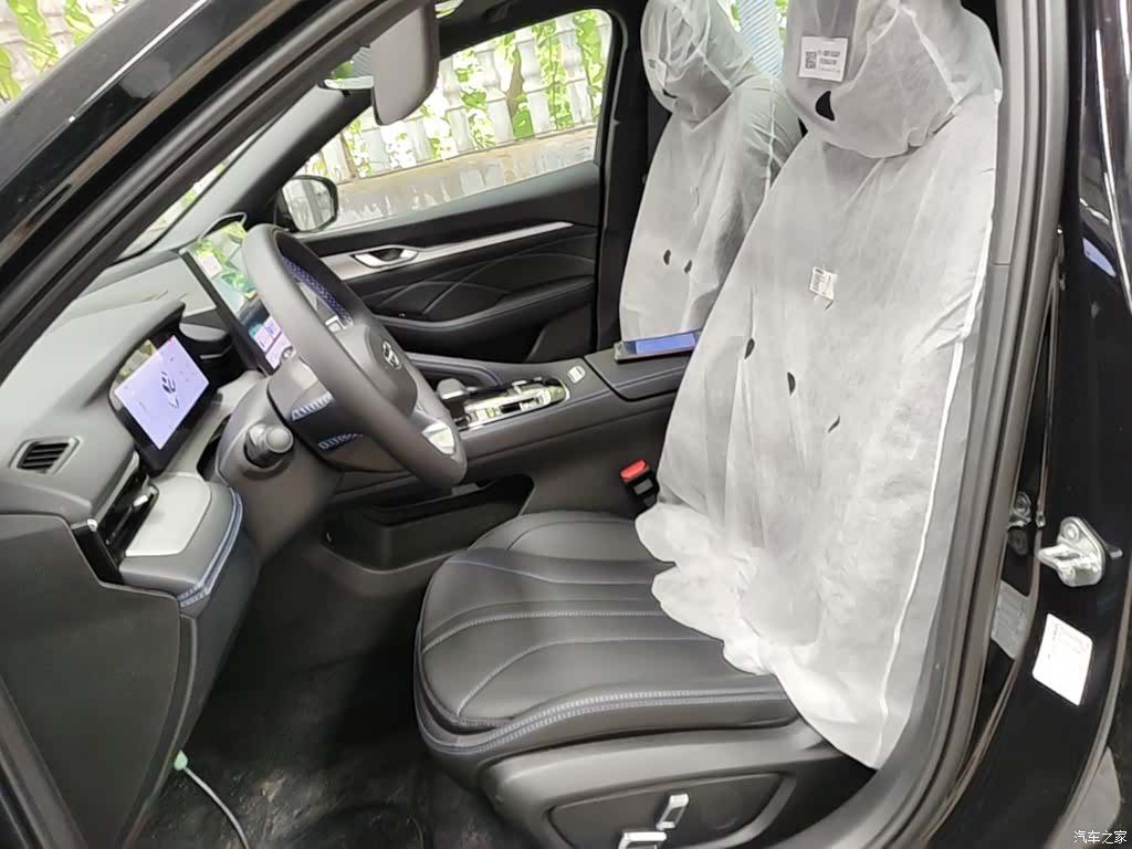 Geely Preface, 2026 15