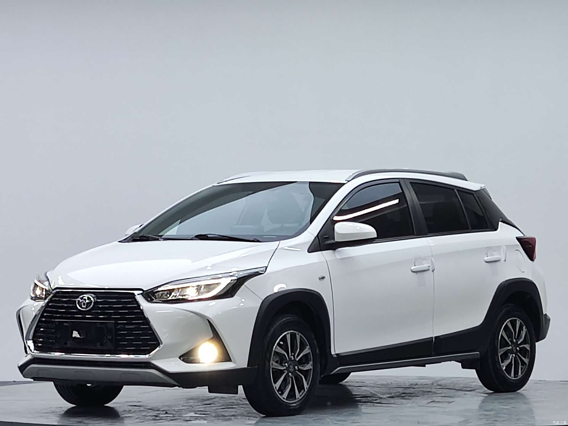 Toyota YARiS L, 2022 2