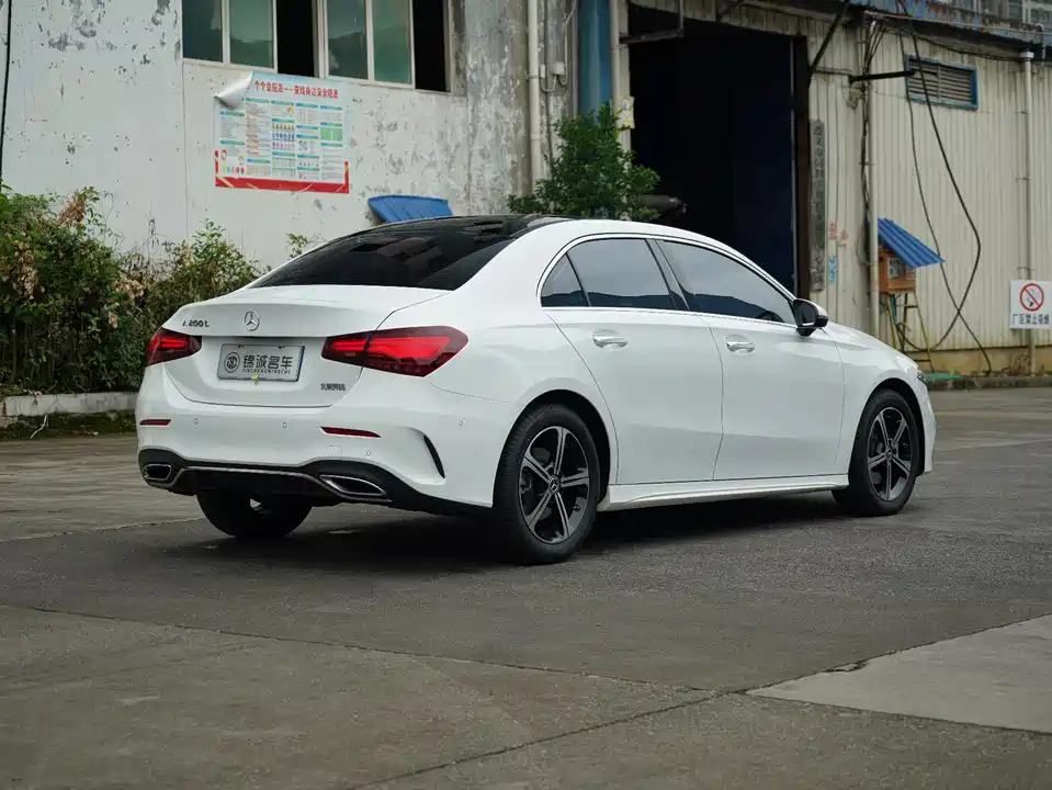 Mercedes-Benz Class A Mercedes-Benz Class A