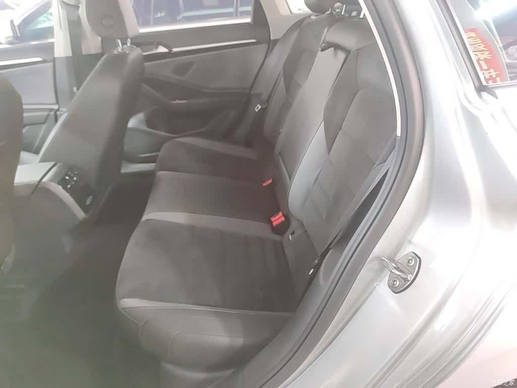 Volkswagen Sagitar, 2021 17