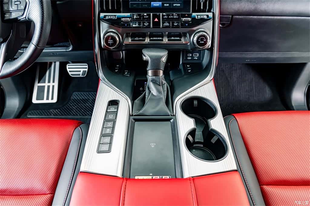 Lexus LX, 2025 15