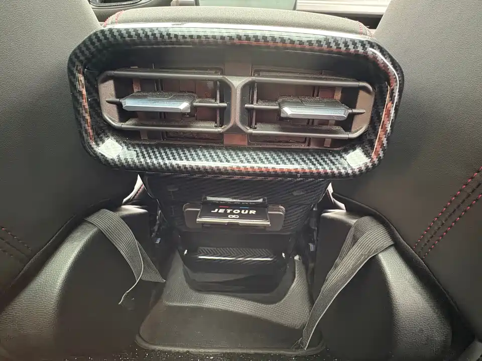Jetour traveler