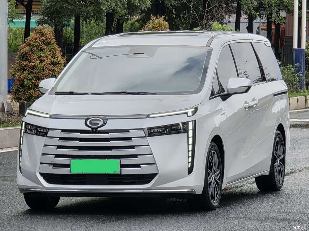Trumpchi E8, 2023 1