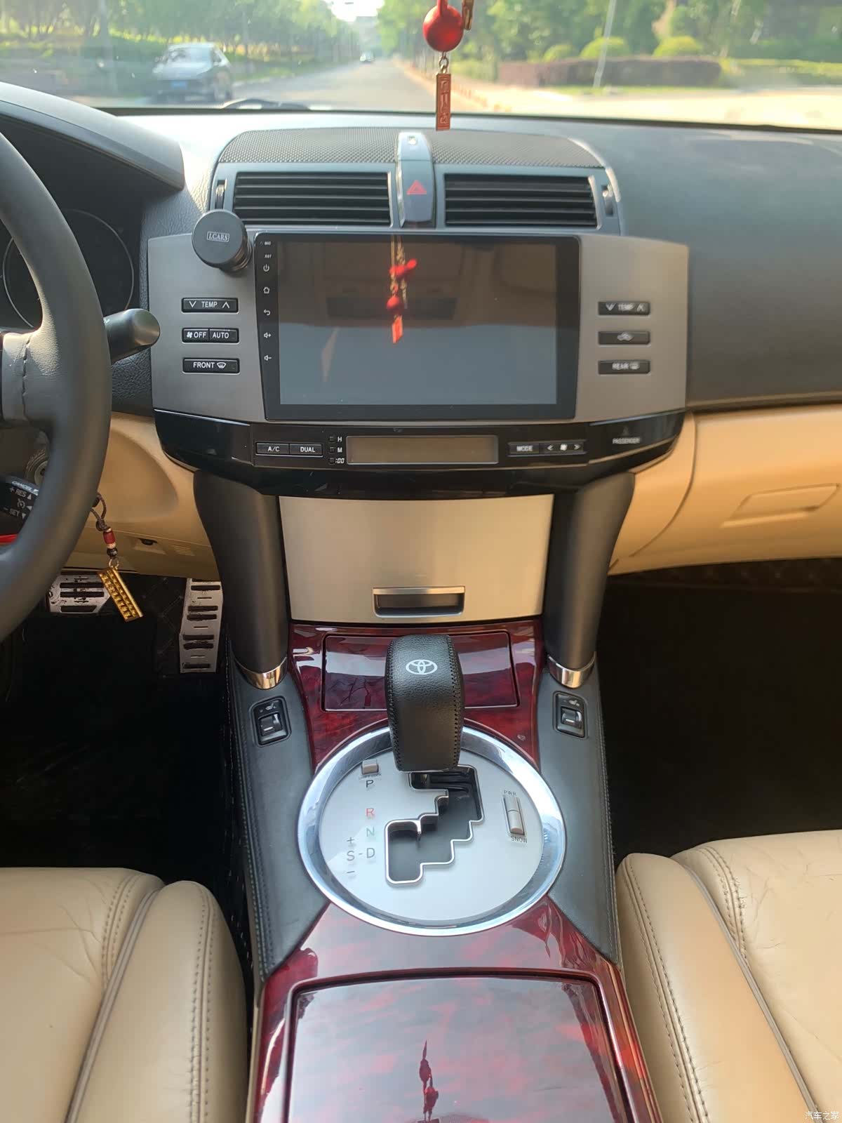 Toyota 2.5S, 2010 12
