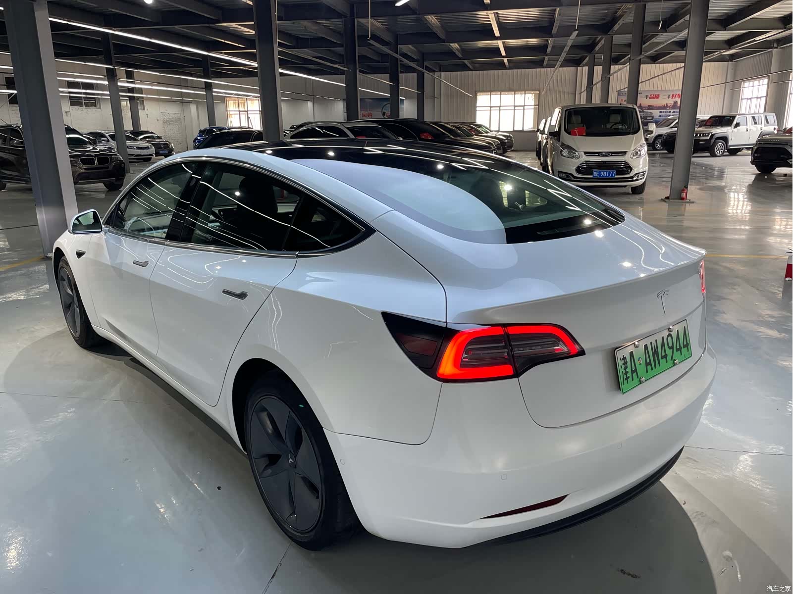Tesla Model 3, 2019 11
