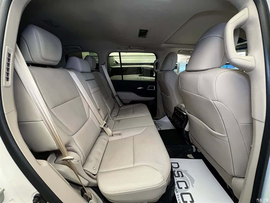 Toyota Land Cruiser, 2023 15