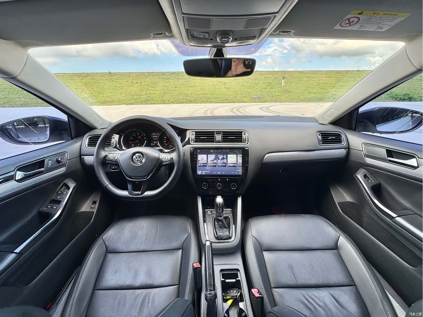 Volkswagen Sagitar, 2018 все фото